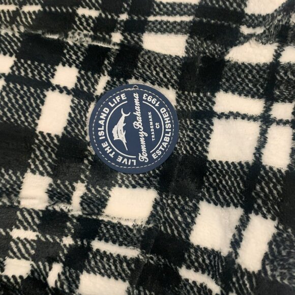 Tommy Bahama Plush Black White Plaid Flannel Sherpa Blanket 50 x 70 - Picture 6 of 7